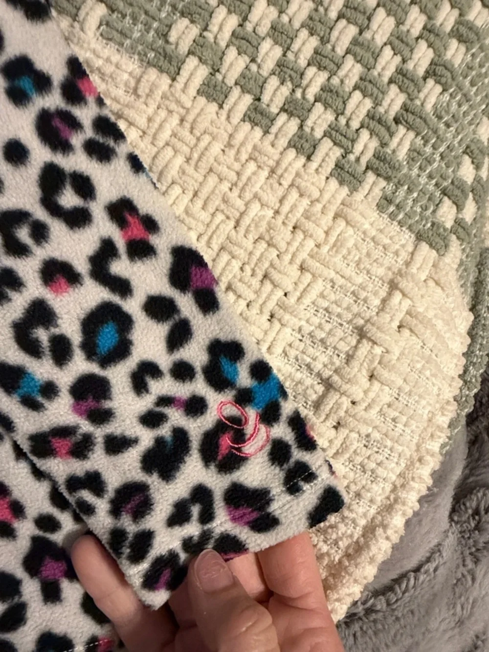 Girls Cuddl Duds pajama set 🖤